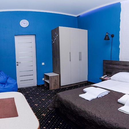 Luxury.Ap Aparthotel Ivano-Frankivsk Room photo